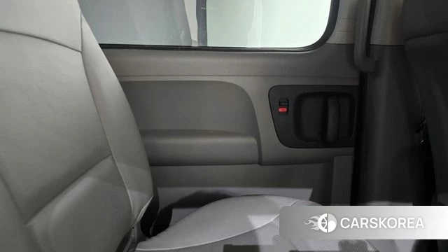 Hyundai The New Grand Starex id 4619798 из Кореи 17