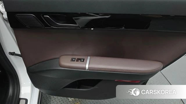 Hyundai Grandeur Hybrid (GN7) id 4394793 из Кореи 17