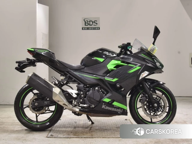 Проданный Kawasaki NINJA 400 2019 из Японии