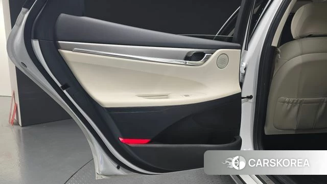 Hyundai The New Grandeur IG id 4636902 из Кореи 17