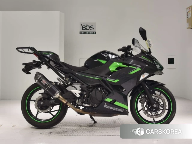 Проданный Kawasaki NINJA 400 2018 из Японии