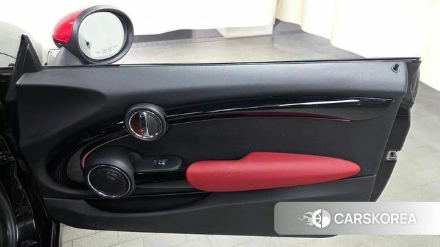 Mini Cooper S id 4285251 из Кореи 17