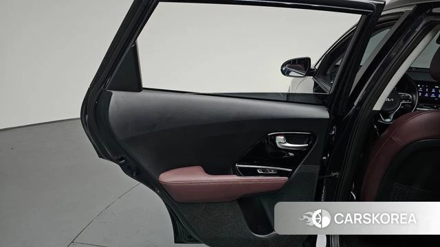 Kia The New Niro id 4603936 из Кореи 17