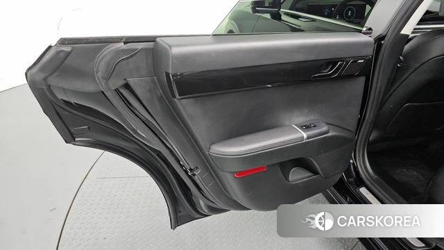 Hyundai Grandeur (GN7) id 4223342 из Кореи 17