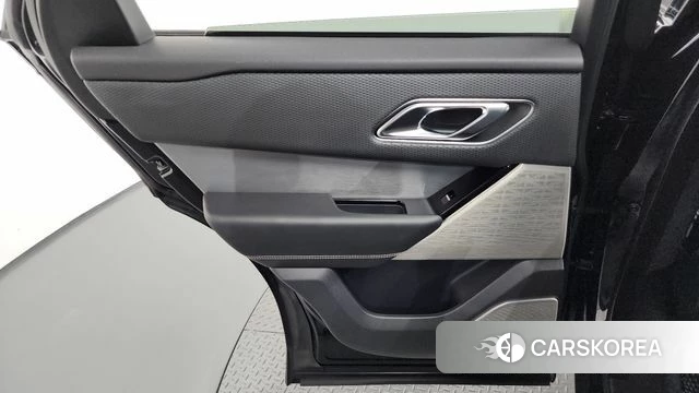 Land Rover Range Rover Velar id 4693662 из Кореи 17
