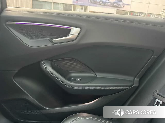 Audi A5L id 4290955 из Китая 17