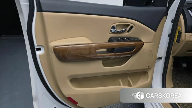 Kia All New Carnival id 4286382 из Кореи 17