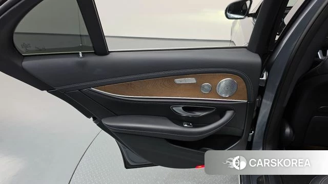 Mercedes-Benz E-Class W213 id 4785596 из Кореи 17