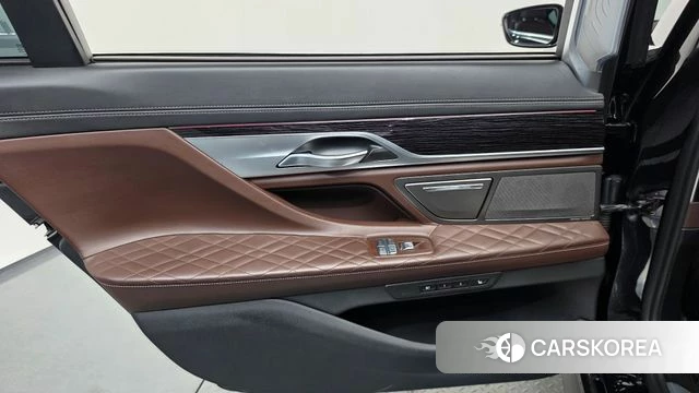BMW 7 Series (G11) id 4746499 из Кореи 17