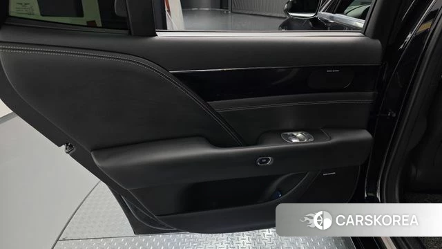Genesis G90 (RS4) id 4590308 из Кореи 17