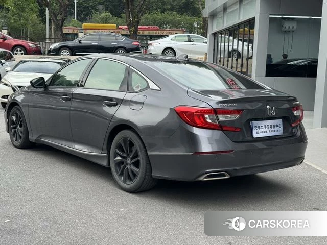 Honda Accord id 4301818 из Китая 17
