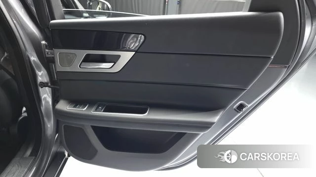 Jaguar XF (X260) id 4525968 из Кореи 17