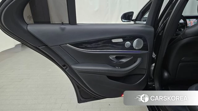 Mercedes-Benz E-Class W213 id 4397899 из Кореи 17