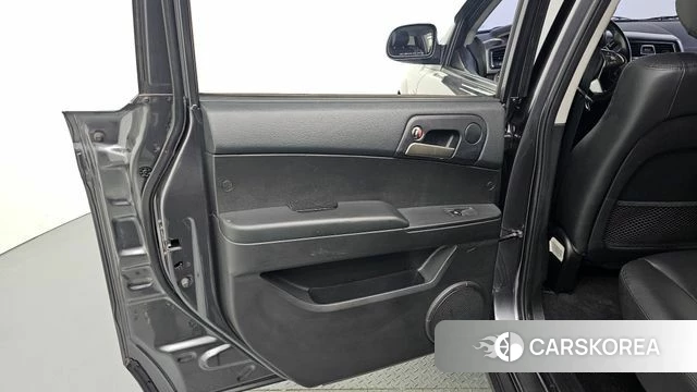 Ssangyong The New Korando Sports id 4448364 из Кореи 17