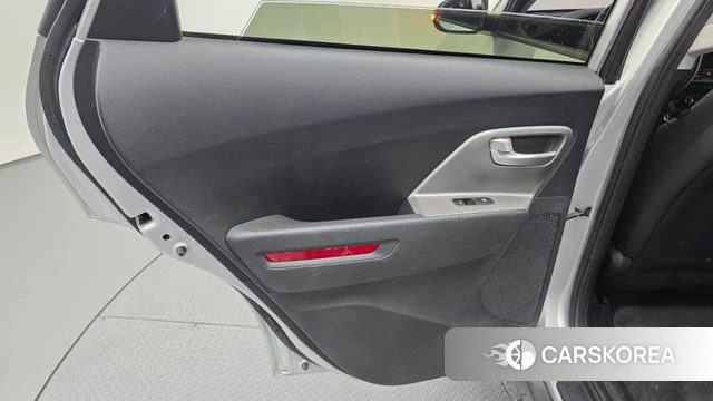 Kia Niro Plus id 4763631 из Кореи 17