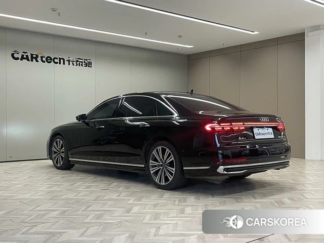 Audi A8 id 4272554 из Китая 17