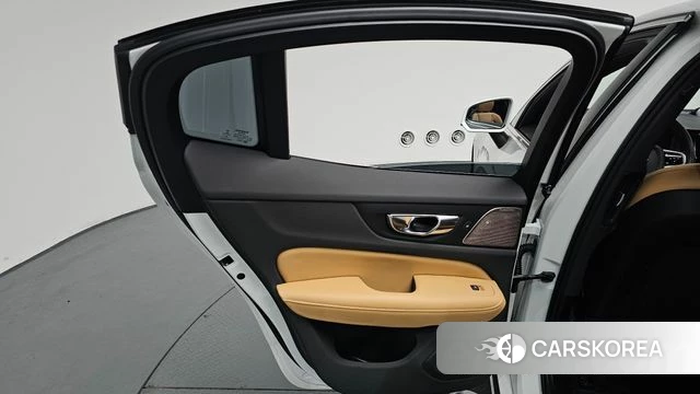 Volvo S60 3rd generation id 4541851 из Кореи 17