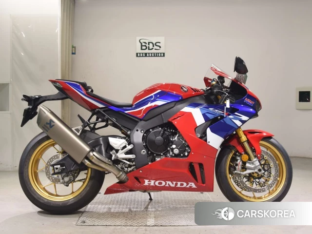 Проданный Honda CBR1000RR-R FIREBLADE SP 2024 из Японии