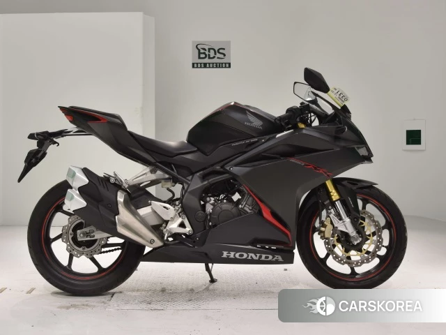 Проданный Honda CBR250RR ABS 2017 из Японии