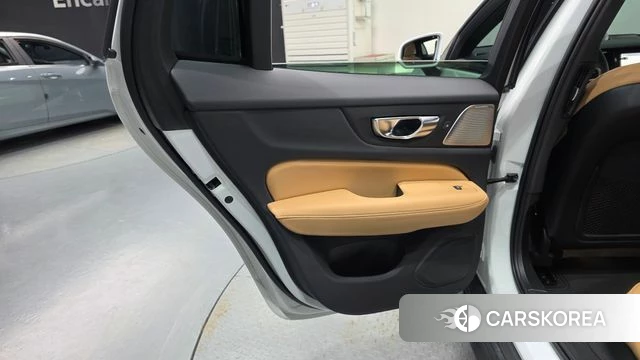 Volvo V60 Cross-Country 2nd Generation id 4734565 из Кореи 17