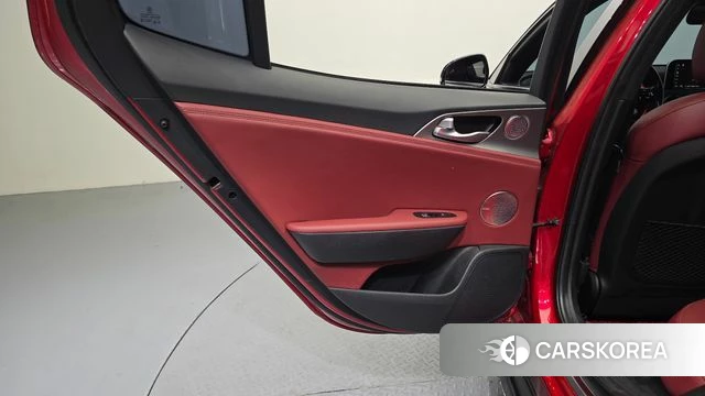 Kia Stinger id 4318366 из Кореи 17