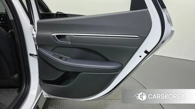 Hyundai Sonata D Edge Hybrid (DN8) id 4584408 из Кореи 17