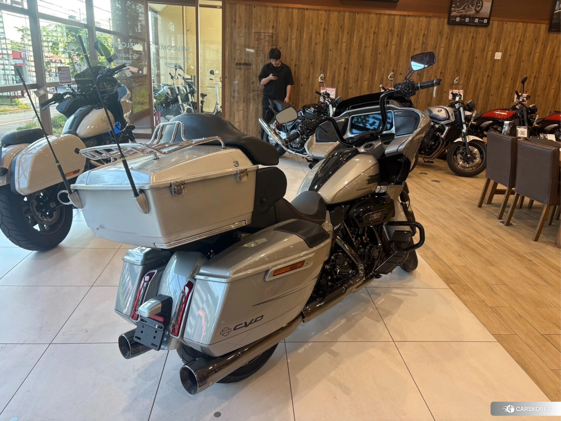Harley-Davidson Road Glide FLTRXSE1800 CVO id 4373752 из Японии 17