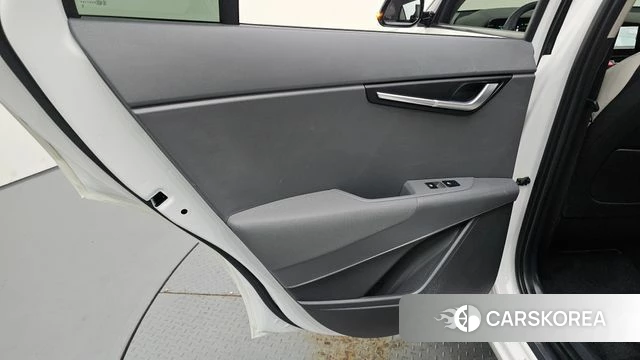 Kia Di Ol Nu Niro id 4701040 из Кореи 17