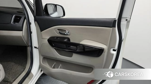 Kia The New Carnival id 4531013 из Кореи 17