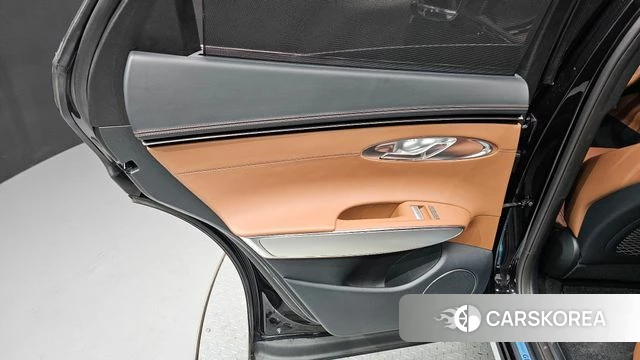 Genesis GV70 id 4433117 из Кореи 17
