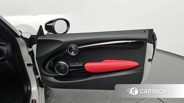 Mini Cooper S id 4794019 из Кореи 17
