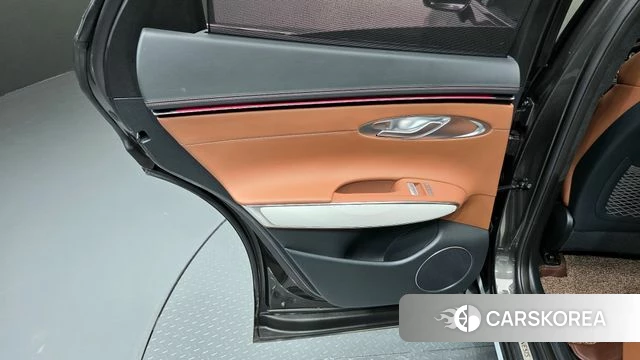 Genesis GV70 id 4292098 из Кореи 17