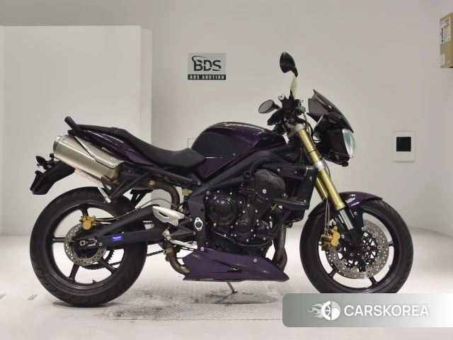 Проданный Triumph STREET TRIPLE 2012 из Японии