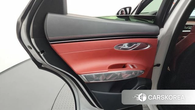 Genesis GV70 id 4636573 из Кореи 17