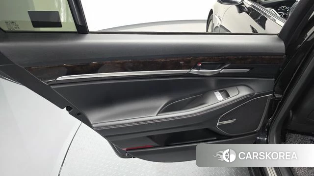 Genesis G90 id 4895205 из Кореи 17