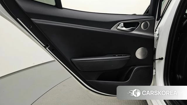 Kia Stinger id 4900800 из Кореи 17