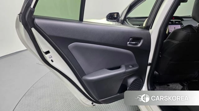 Toyota Prius 4th Generation id 4620188 из Кореи 17
