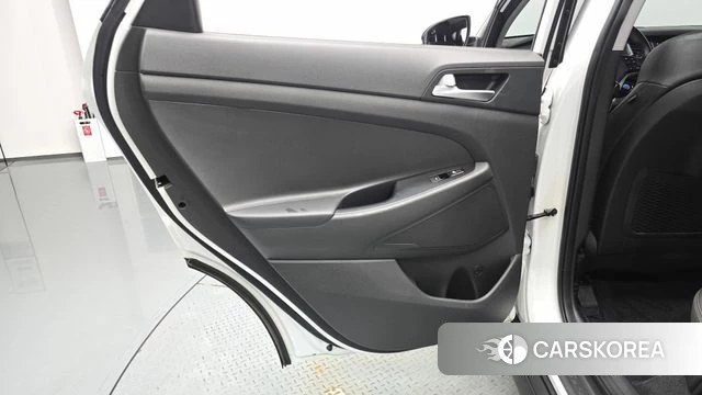 Hyundai All New Tucson id 4483337 из Кореи 17