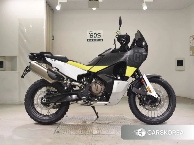 Проданный Husqvarna NORDEN 901 2023 из Японии