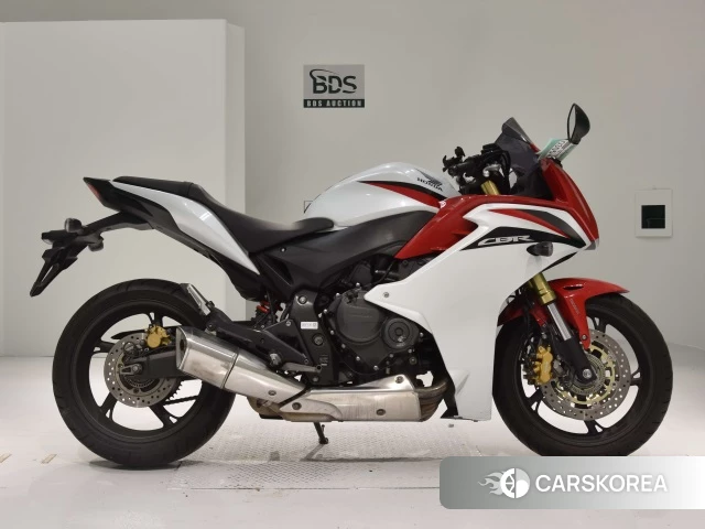 Проданный Honda CBR600F 2013 из Японии