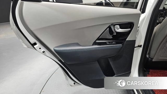 Kia Niro EV id 4667703 из Кореи 17