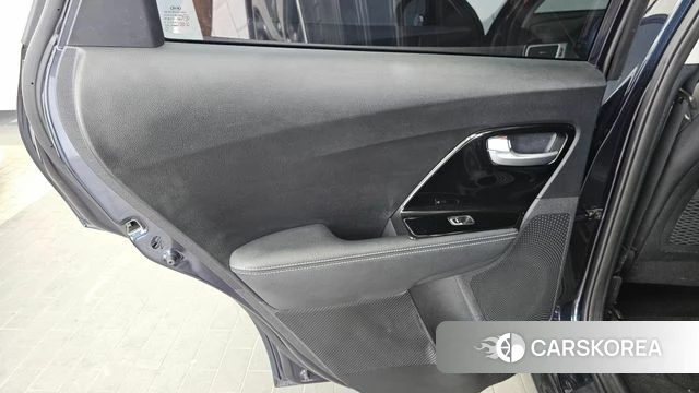Kia Niro id 4502718 из Кореи 17