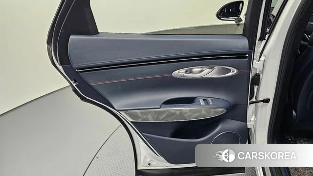 Genesis GV70 id 4268179 из Кореи 17