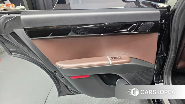 Hyundai Grandeur (GN7) id 4321830 из Кореи 17