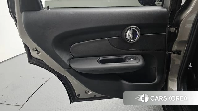 Mini Cooper S Clubman id 4836429 из Кореи 17