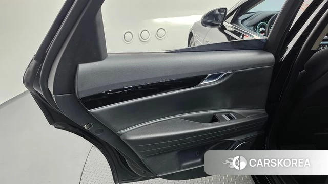 Genesis G80 (RG3) id 4692752 из Кореи 17