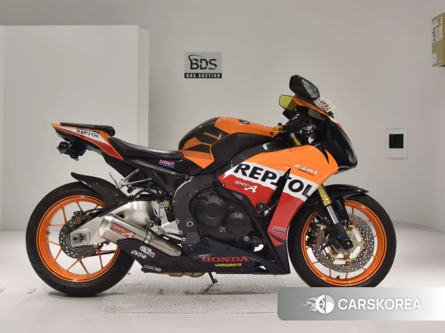 Проданный Honda CBR1000RR ABS 2013 из Японии