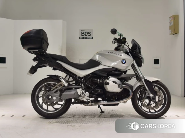 Проданный BMW R1200R 2012 из Японии