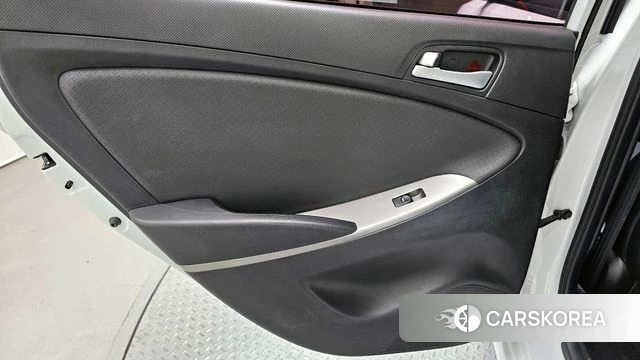 Hyundai Accent (New type) id 4339504 из Кореи 17