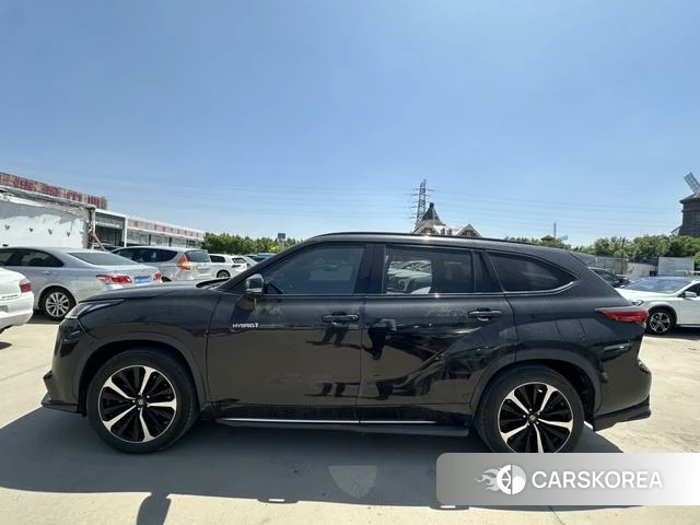 Toyota Crown Lufang id 4297731 из Китая 17